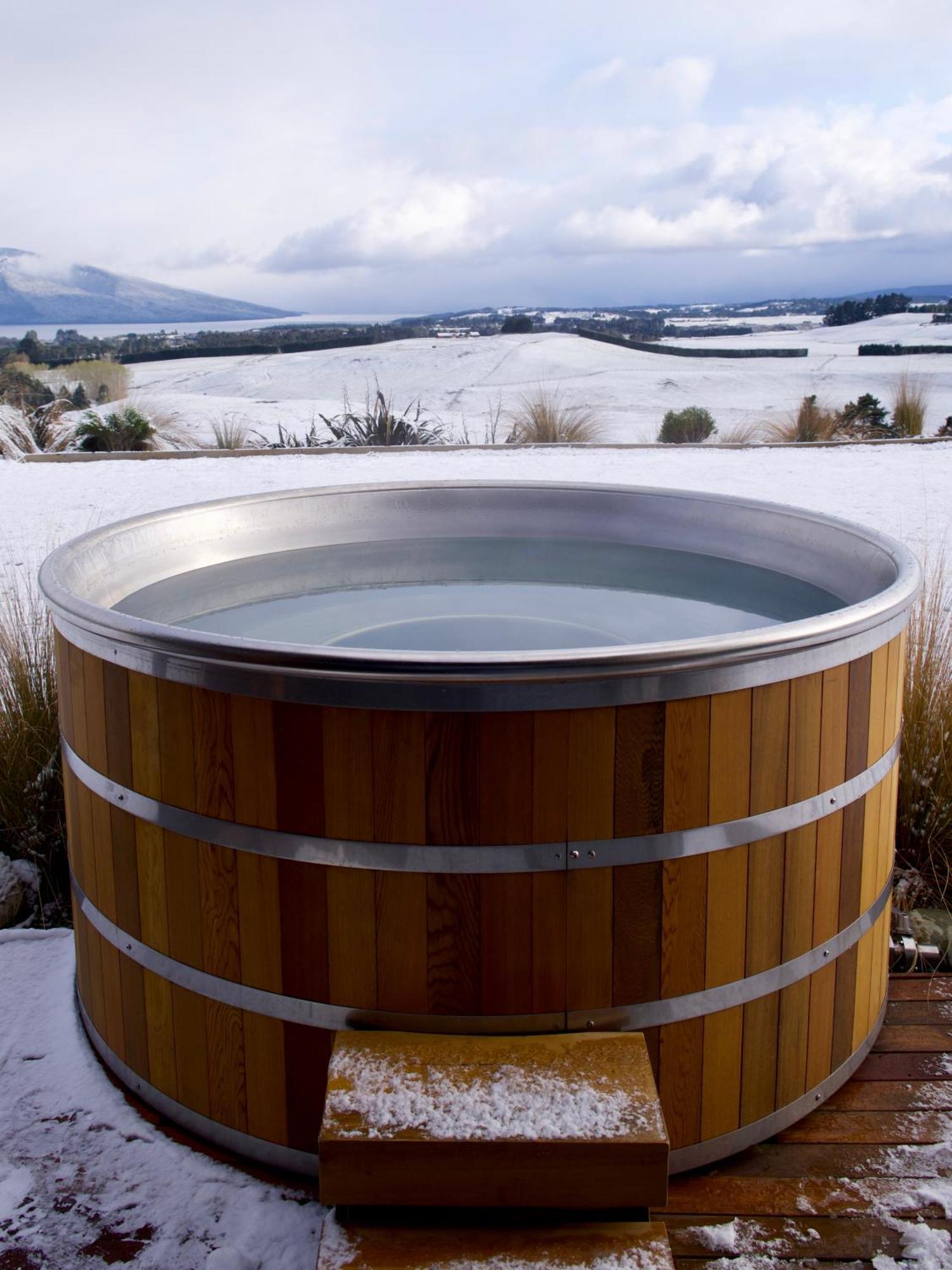 Вилла Fiordland Eco-Retreat -- Panoramic Views -- Hot Tub Те-Анау Экстерьер фото